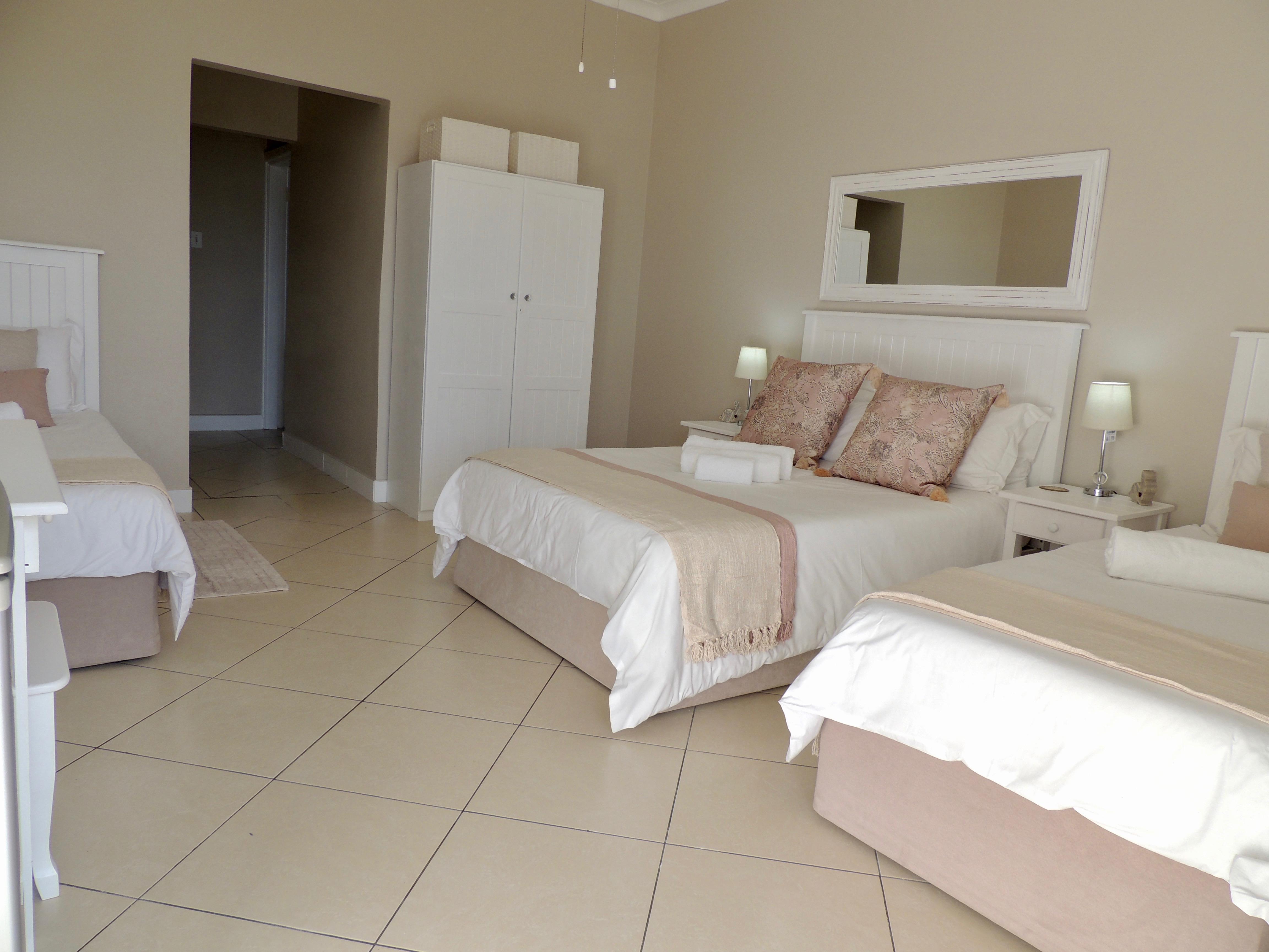 La Mer Guesthouse Порт Елизабет Екстериор снимка