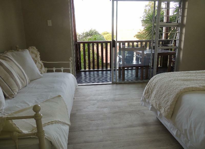 La Mer Guesthouse Порт Елизабет Екстериор снимка